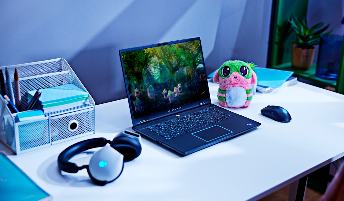 Dell Alienware m16 R2