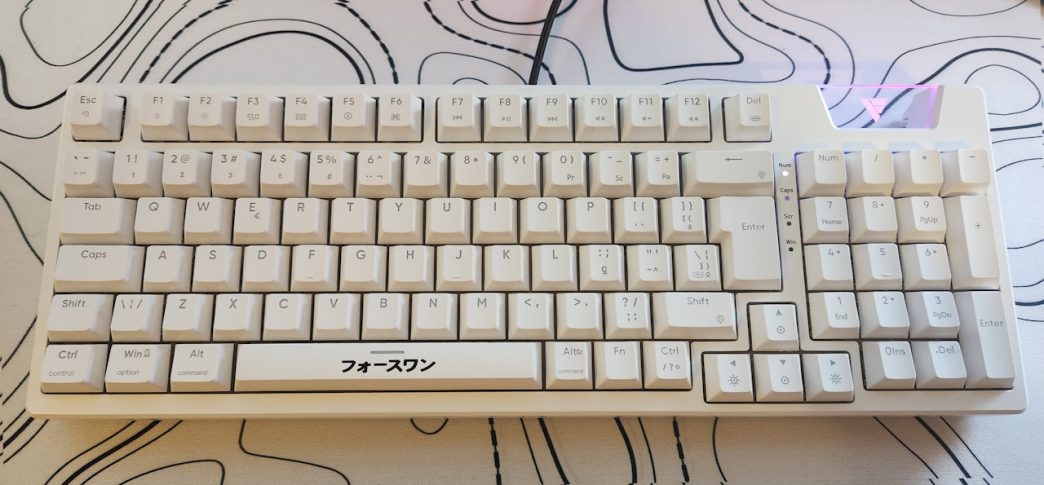 Teclado Force One Yari