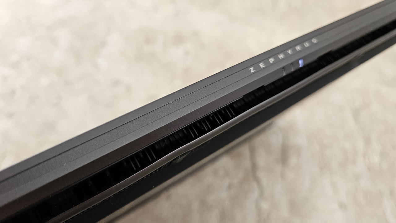 ROG Zephyrus G16 ROG Zephyrus G16 - saída de ar