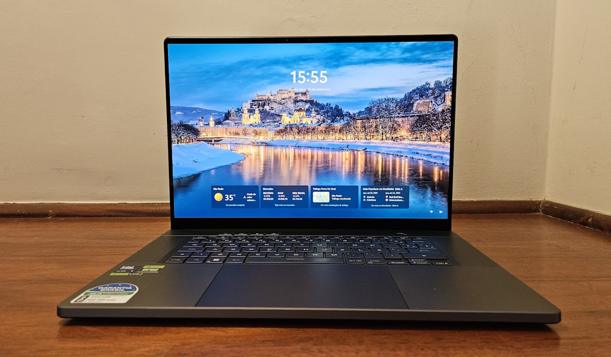 ROG Zephyrus G16 ROG Zephyrus G16 - tela